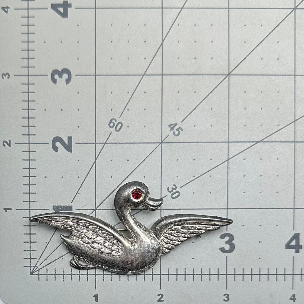 1940s signed vintage sterling silver flying duck red rhinestone brooch pin - Picture 7 of 8